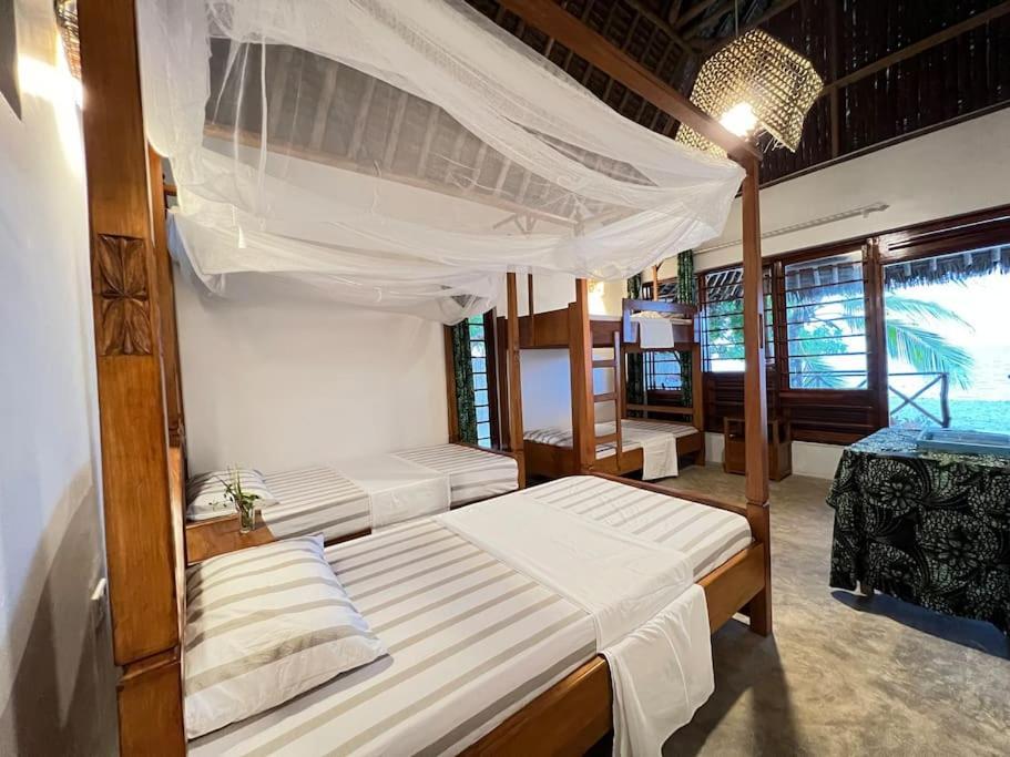 Lui Ushongo Beach House Pangani Exterior foto